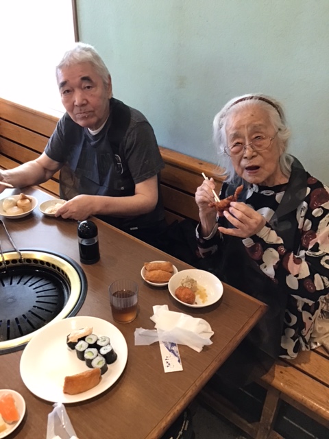 ★食べ放題と畑の成長★