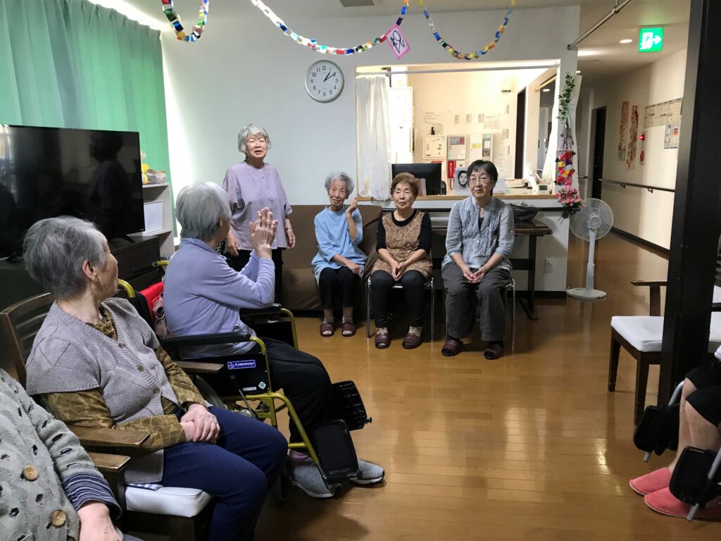 みなさまと楽しく敬老会