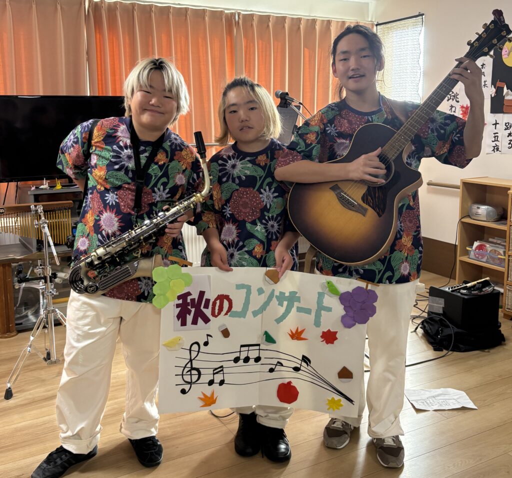 🌸さくら草　敬老会②🌸